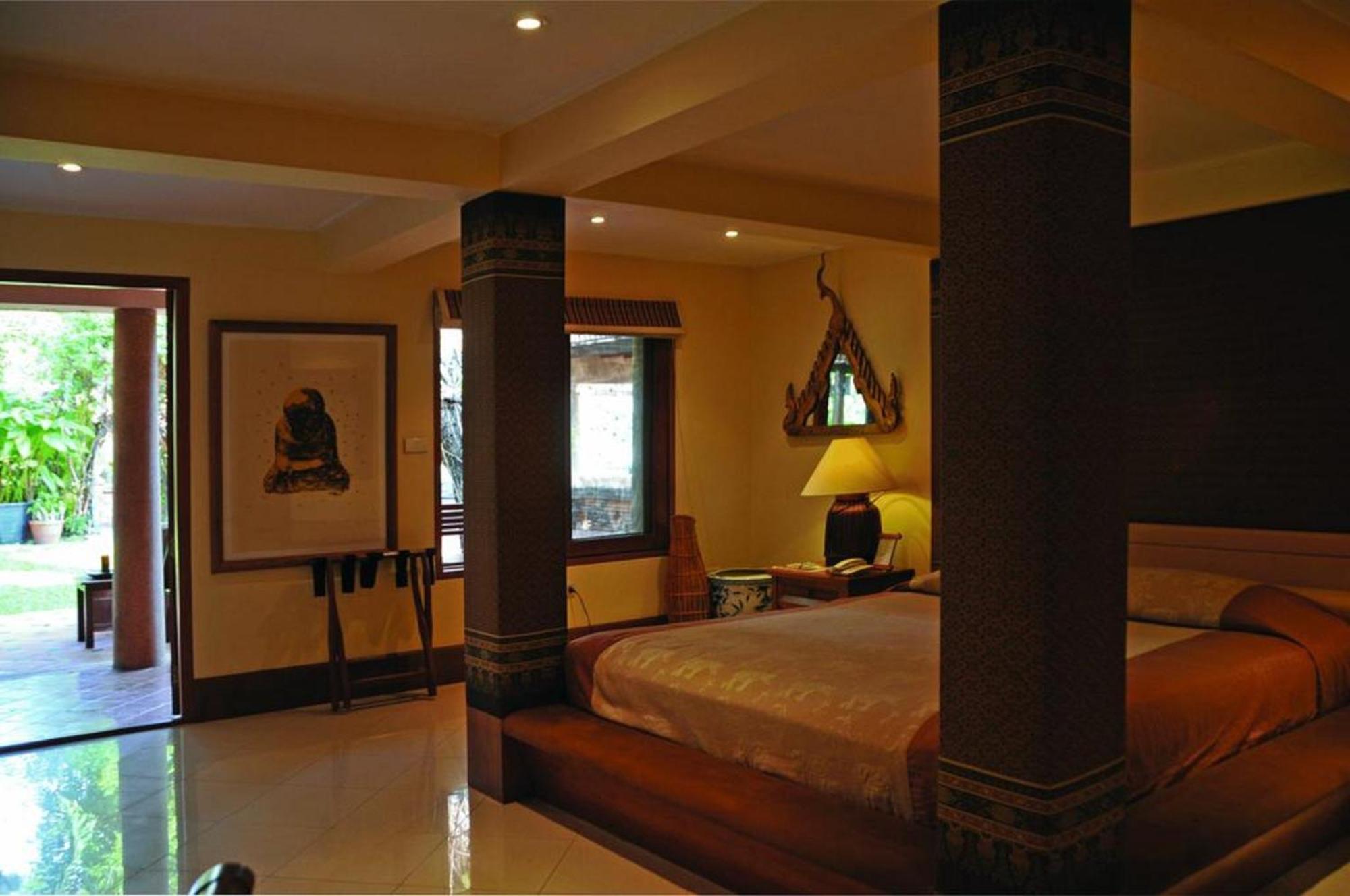 Chakrabongse Villas Bangkok Exterior foto