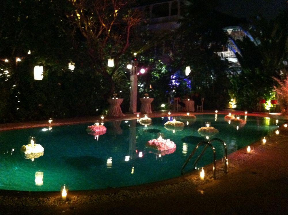 Chakrabongse Villas Bangkok Exterior foto